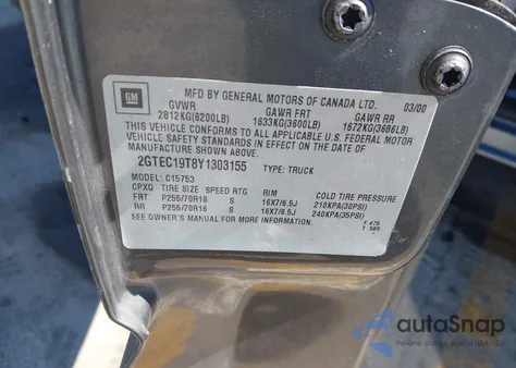 2000 GMC Sierra 1500 Sle z USA, uszkodzony, nr VIN 2GTEC19T8Y1303155